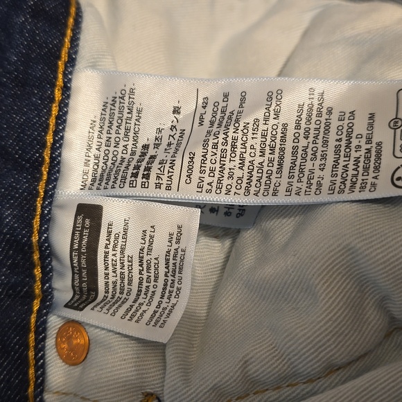 Levi's 501 Original Mid Rise Regular Fit Straight Leg Jeans - Picture 6 of 15